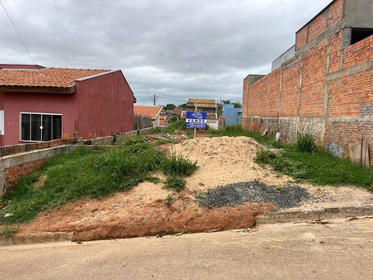 Terreno à venda no Jardim São Paulo: 