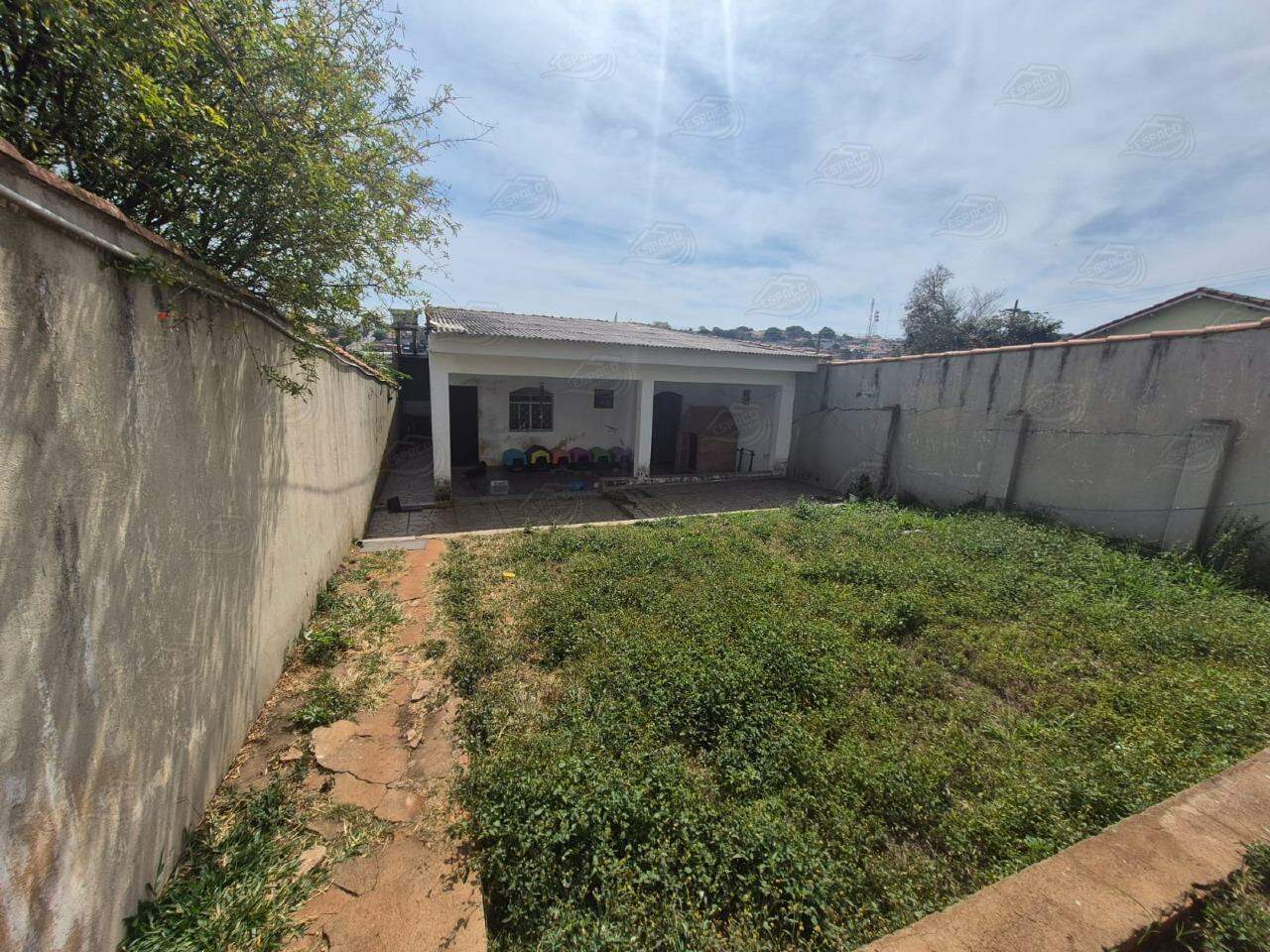 Casa à venda no Centro: 