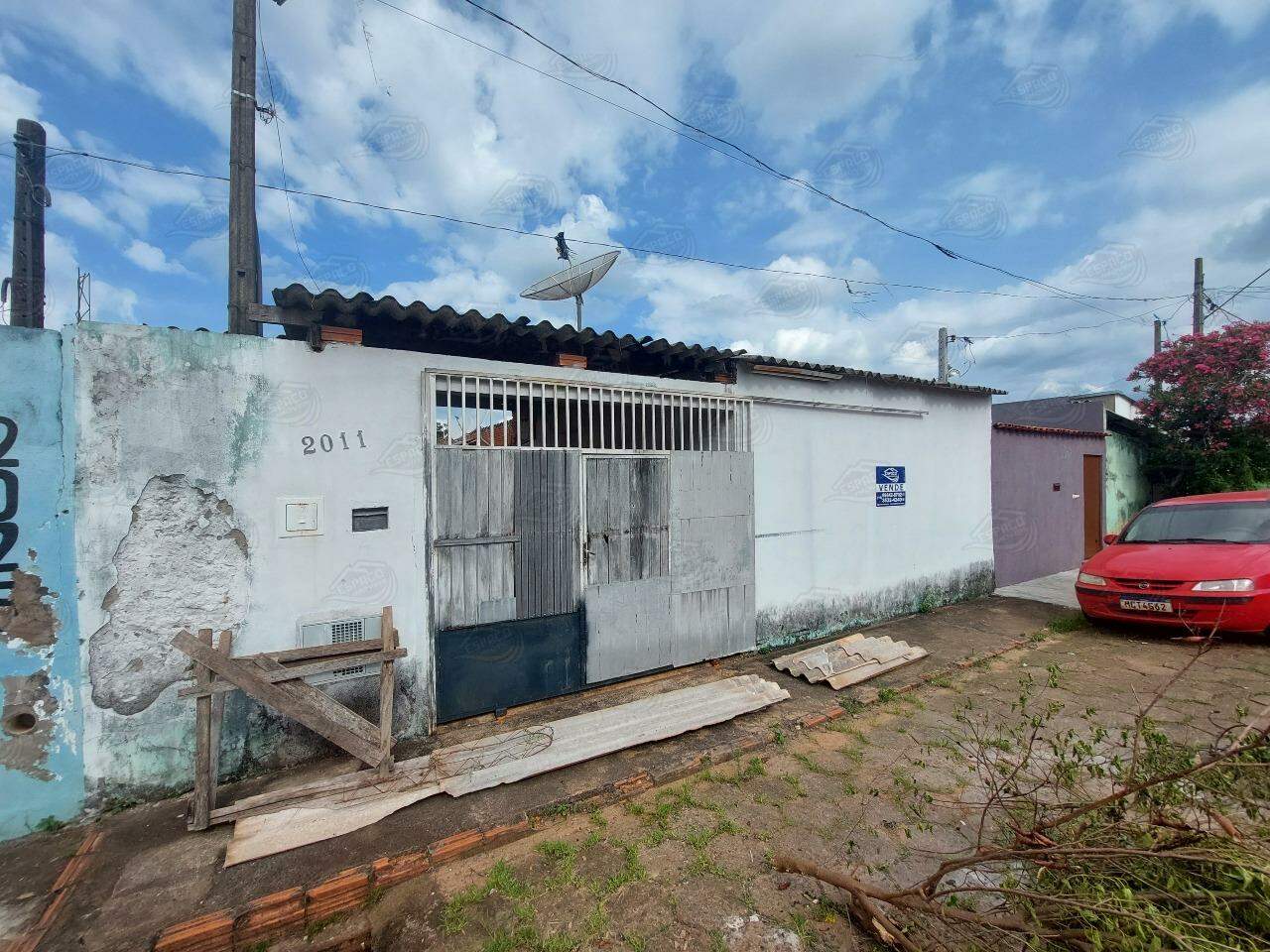 Casa à venda no Tonico Adolfo: 