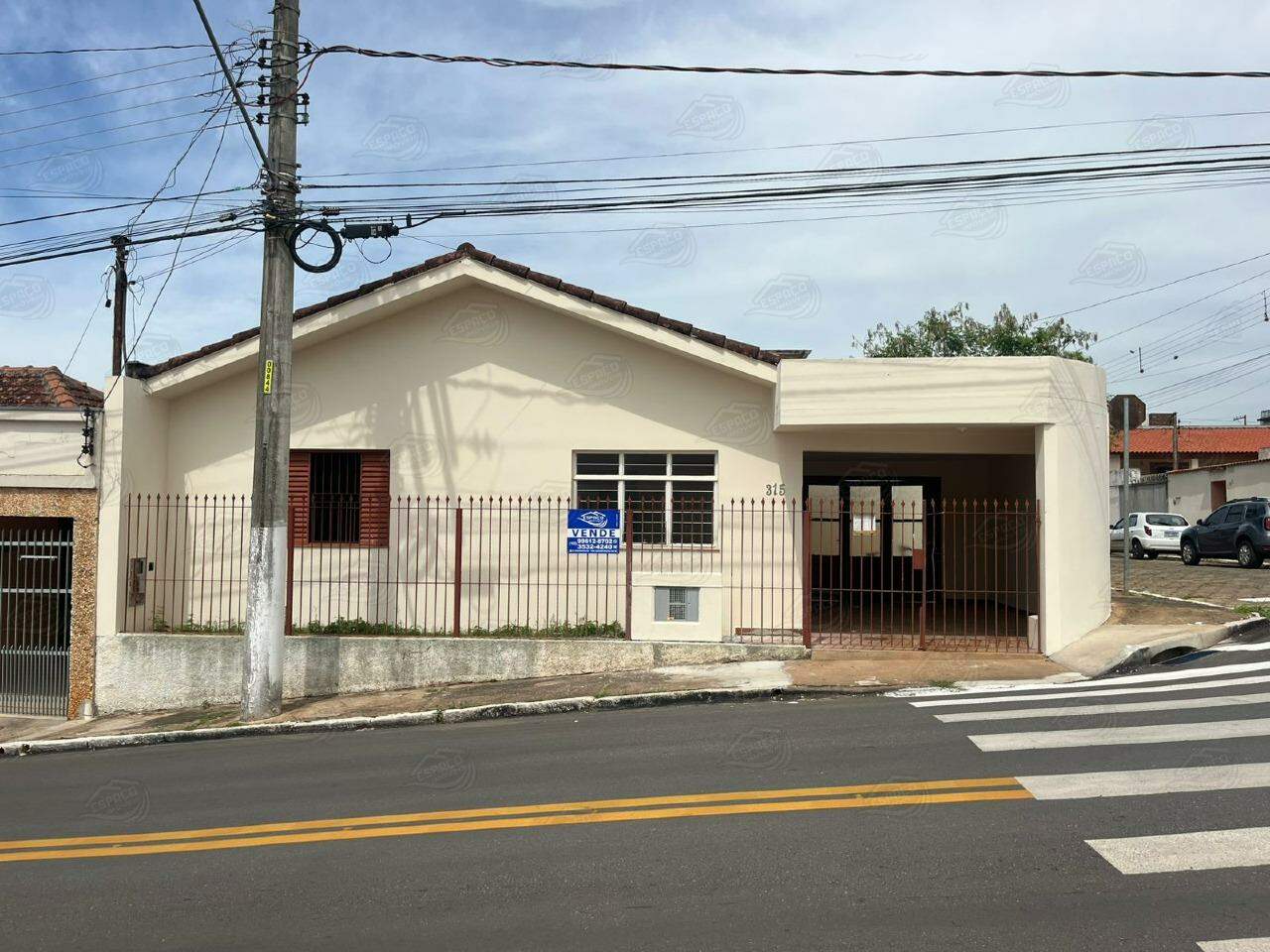 Casa à venda no Centro: 