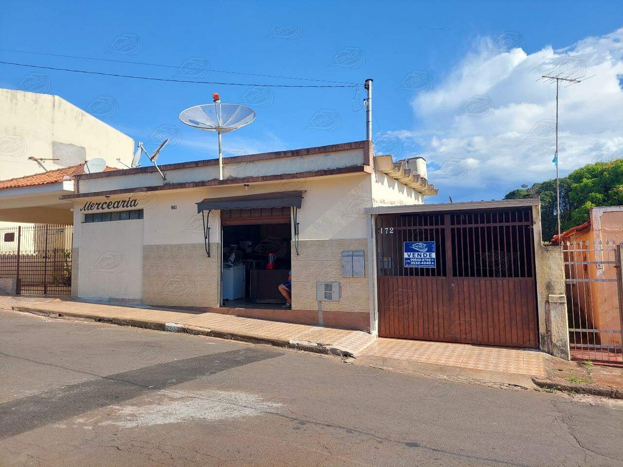 Casa à venda no Ginásio: 