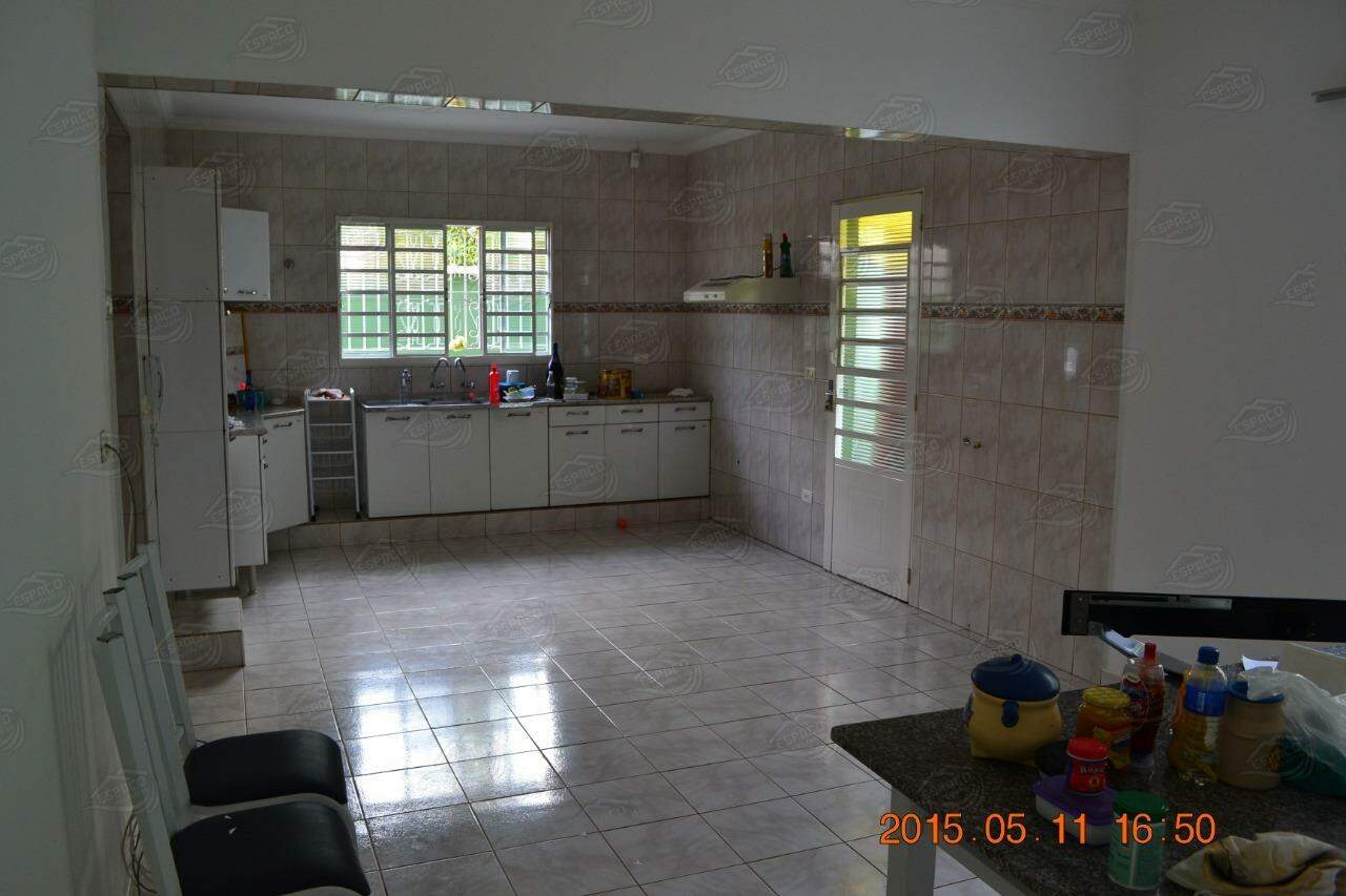 Casa à venda no Alem Linha: 