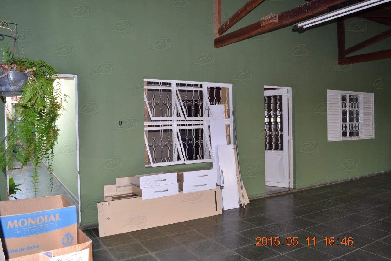 Casa à venda no Alem Linha: 