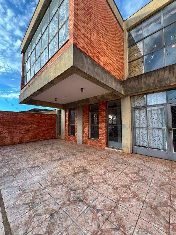 Casa para aluguel no Centro: 