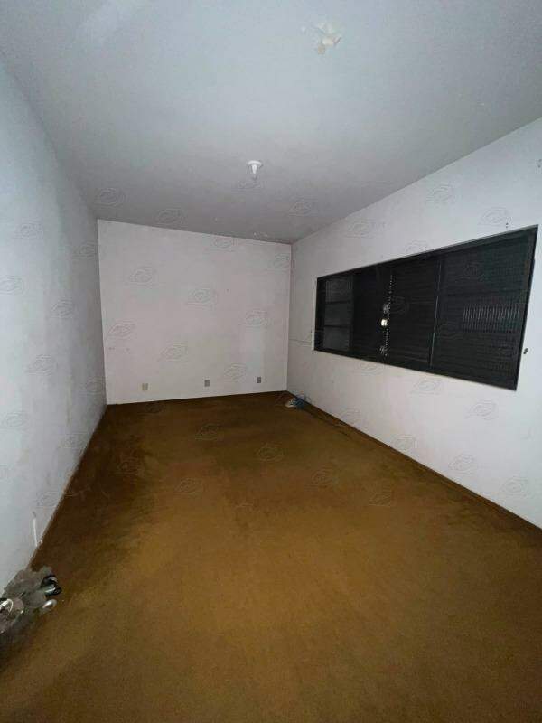 Casa para aluguel no Centro: 