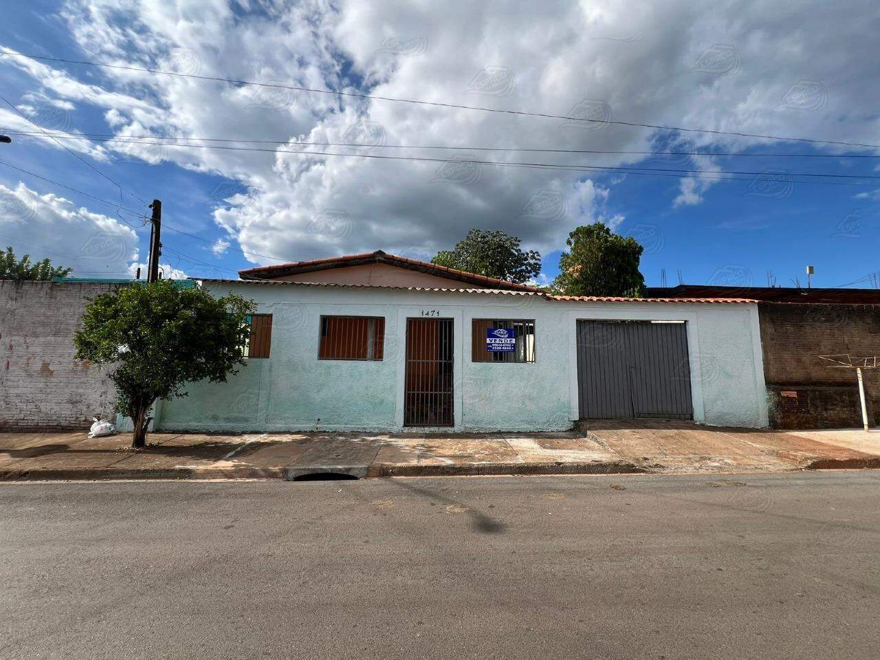 Casa à venda no Jardim Comodoro: 