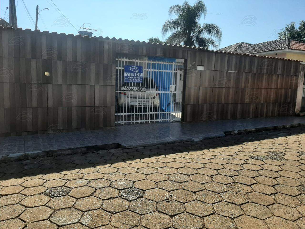 Casa à venda no Ginásio: 