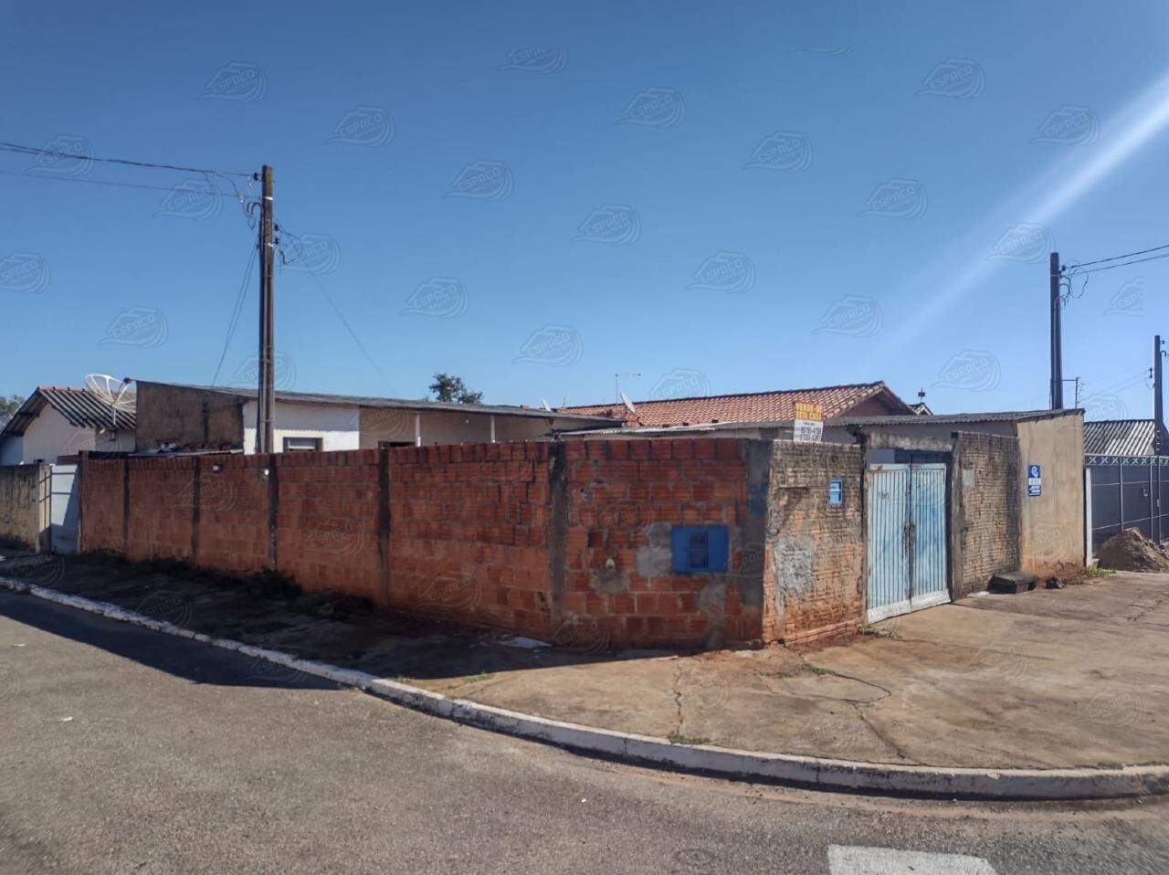 Casa à venda no Santa Terezinha: 