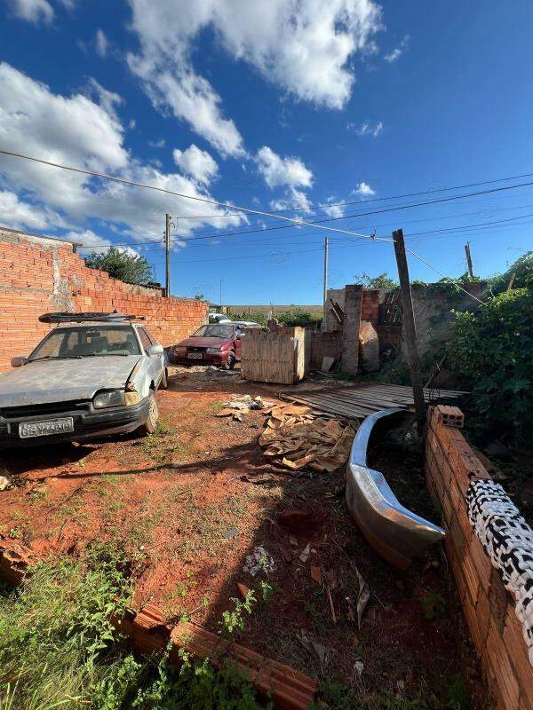 Terreno à venda no Jardim Pauliceia: 