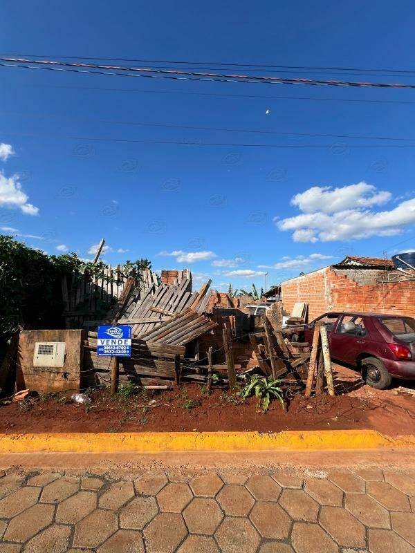 Terreno à venda no Jardim Pauliceia: 