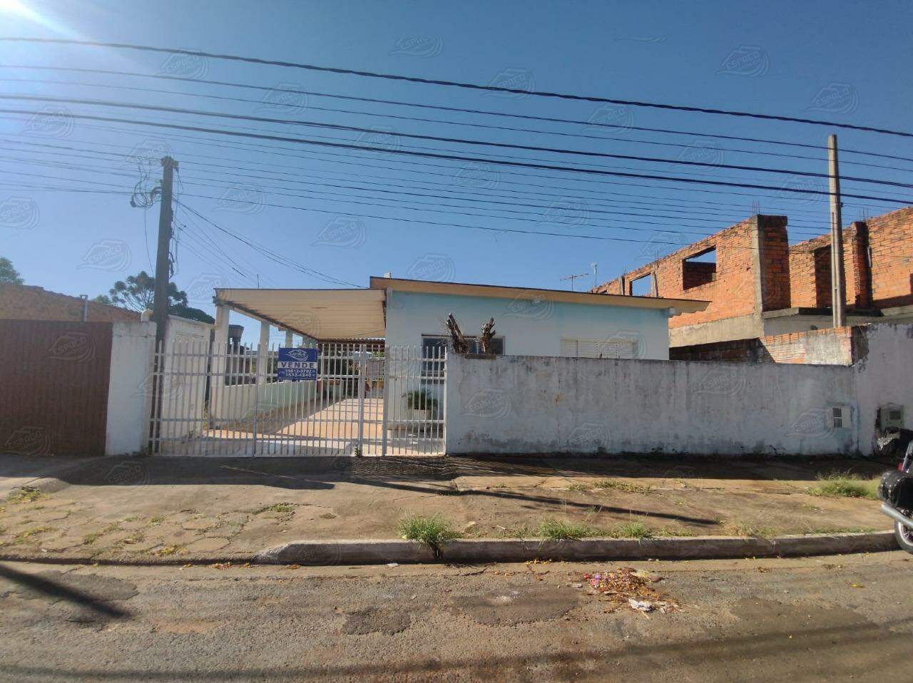 Casa à venda no Santa Terezinha: 