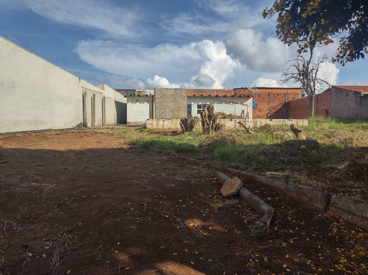 Casa à venda no Santa Terezinha: 