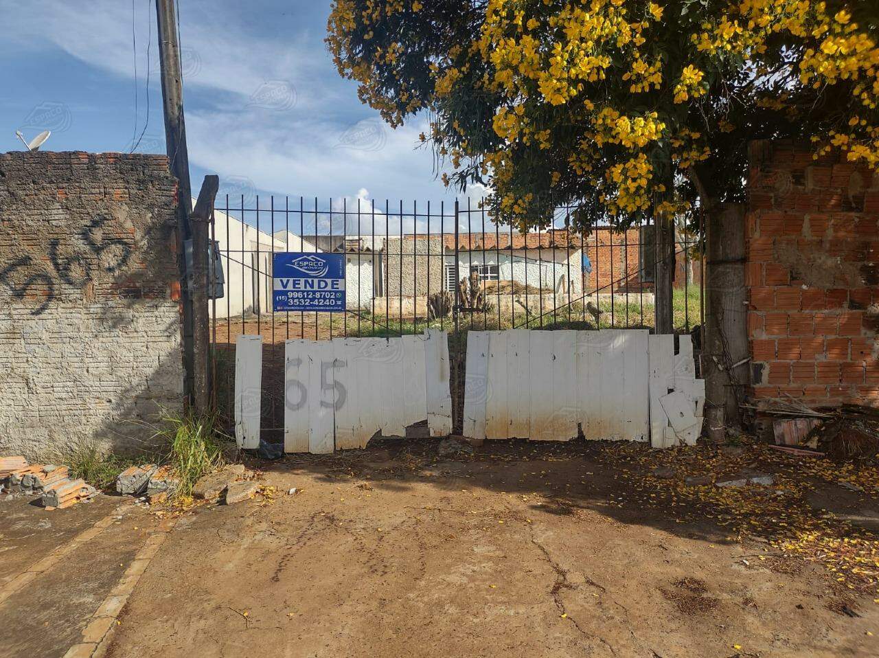 Casa à venda no Santa Terezinha: 