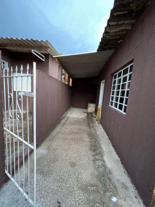 Casa para aluguel no Cruzeiro: 