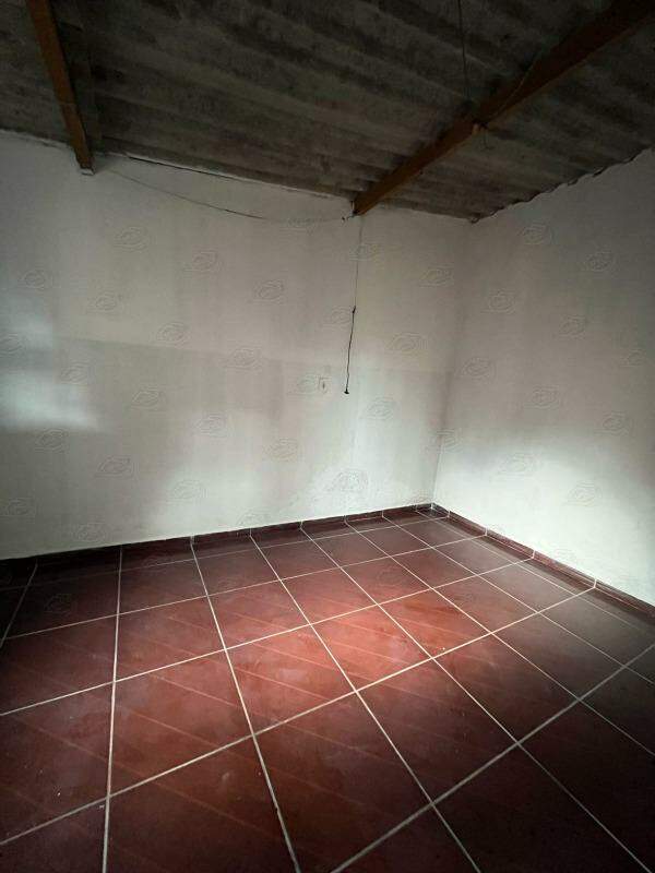 Casa para aluguel no Cruzeiro: 