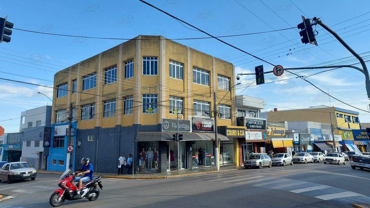 Prédio à venda no Centro: 
