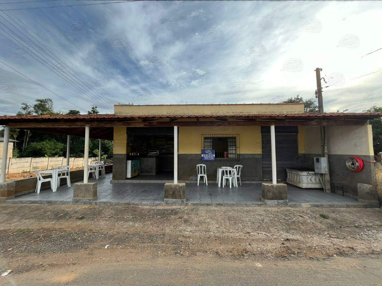 Ponto à venda no Santa Cruz dos Lopes: 