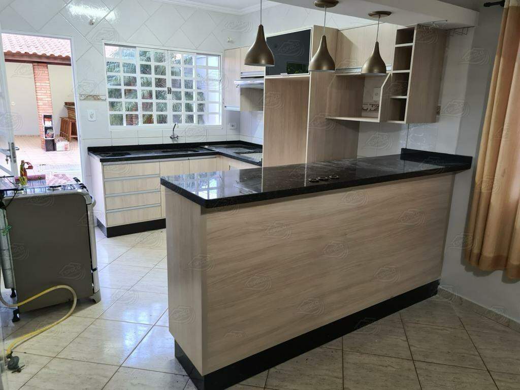 Casa à venda no Ginásio: 