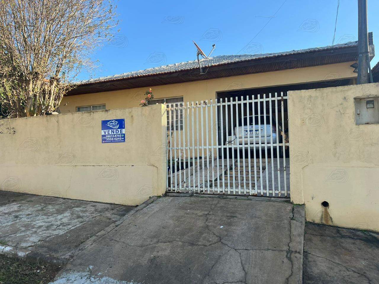 Casa à venda no Centro: 