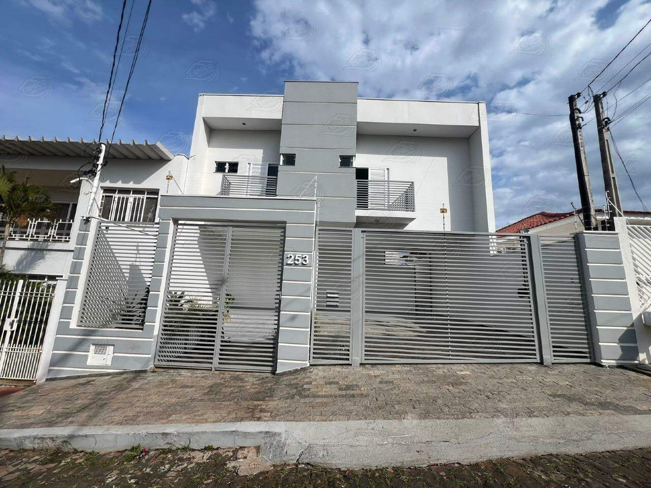 Sobrado à venda no Centro: 