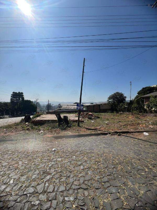 Terreno à venda no COHAB: 