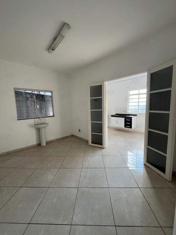 Ponto para aluguel no Vila Jurandir (Vila Jora): 