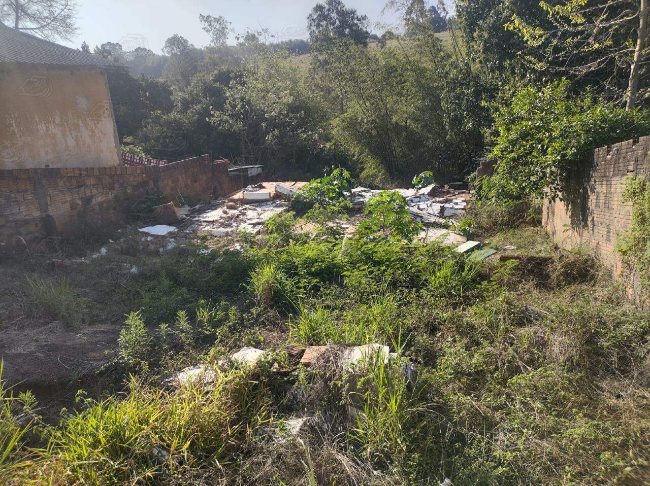 Terreno à venda no Vila Jurandir (Vila Jora): 