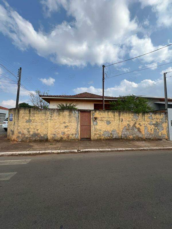 Casa à venda no Santa Terezinha: 