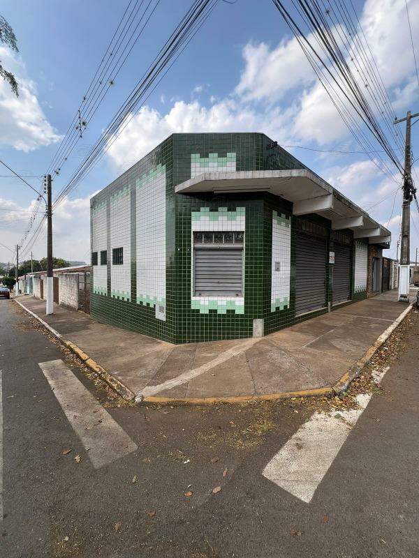 Ponto para aluguel no Santa Terezinha: 
