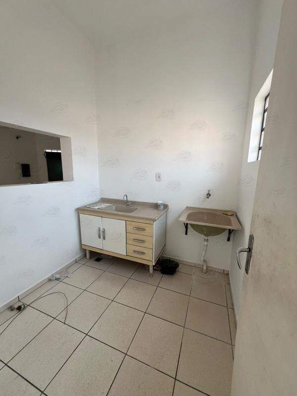Ponto para aluguel no Santa Terezinha: 