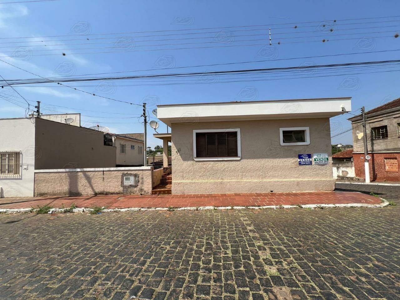 Casa à venda no Centro: 