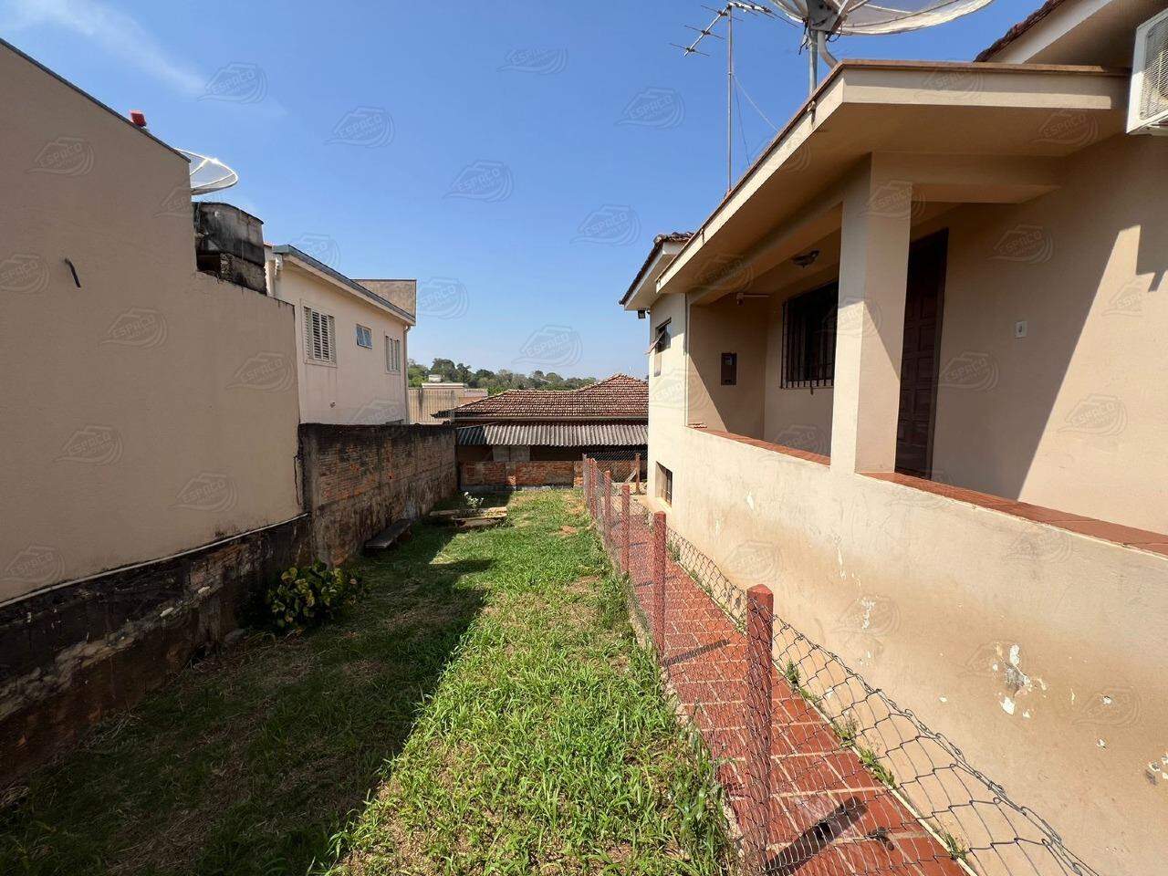 Casa à venda no Centro: 