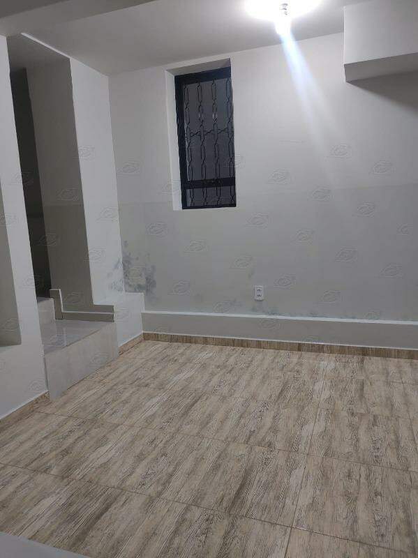 Casa à venda no Centro: 