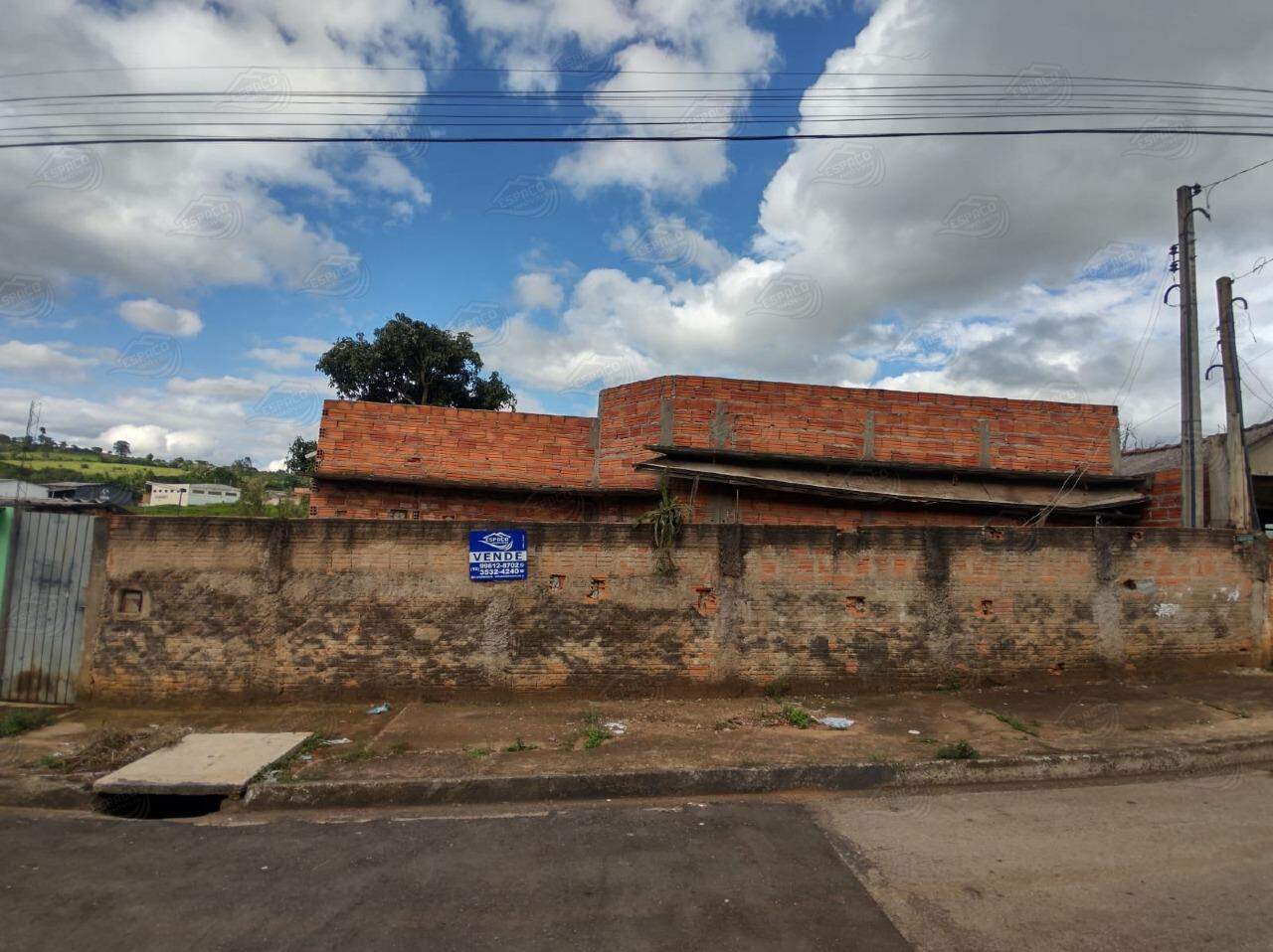Casa à venda no Novo Horizonte: 