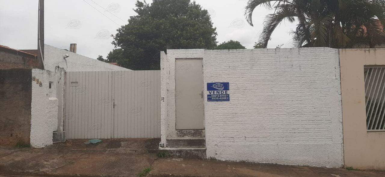 Casa à venda no Centro: 
