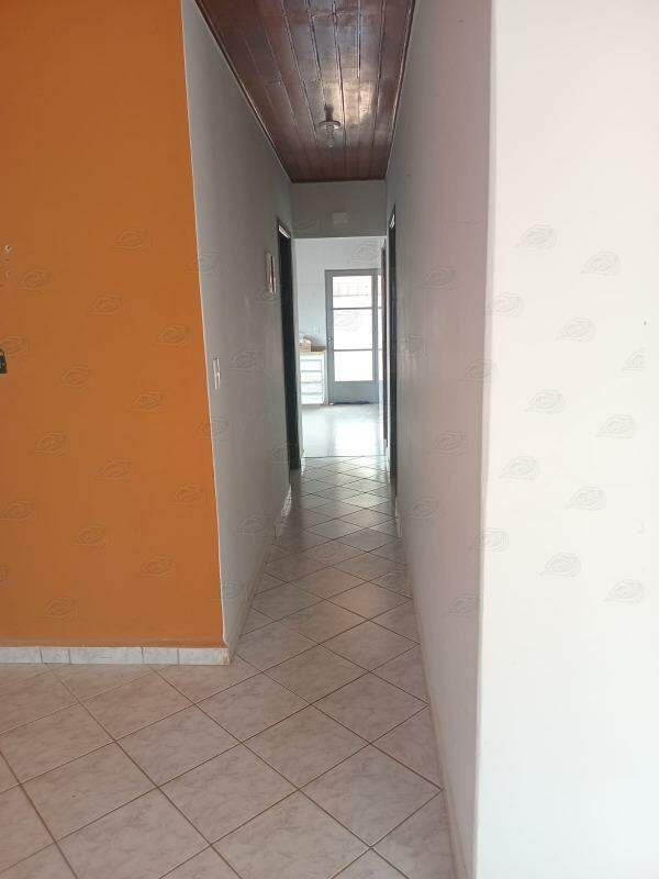 Casa à venda no Ginásio: 