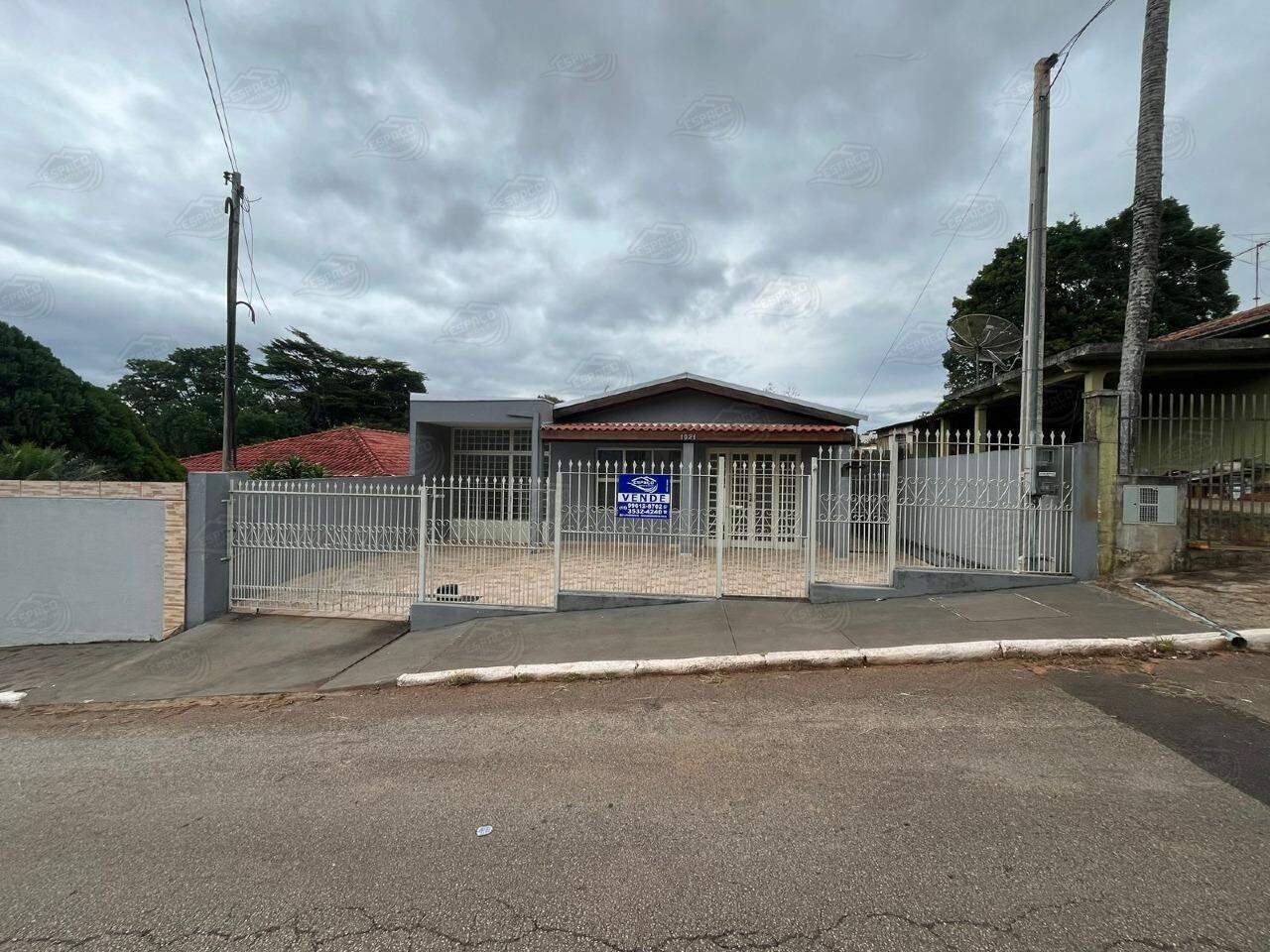 Casa à venda no Ginásio: 