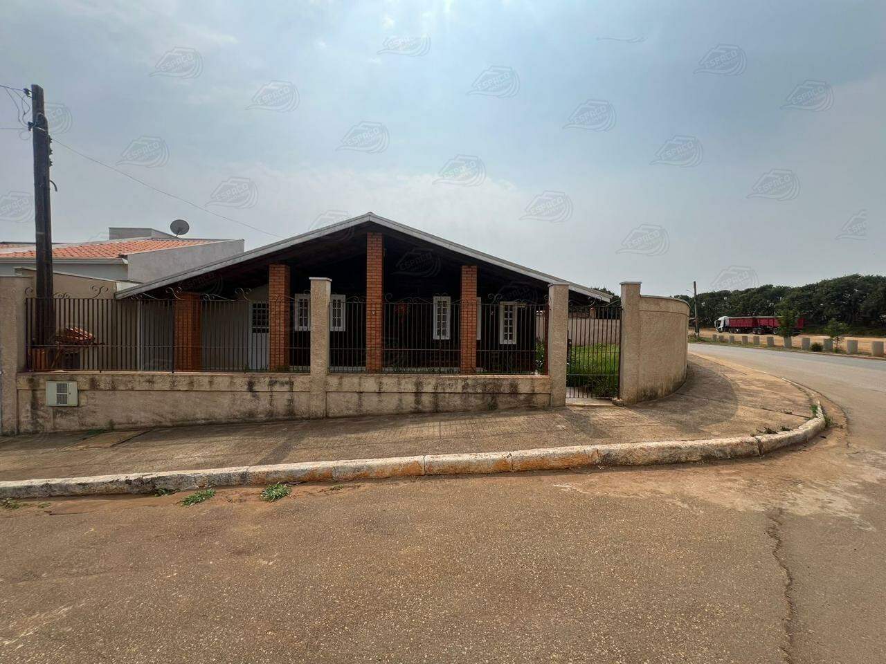 Casa à venda no Parque Centenário: 