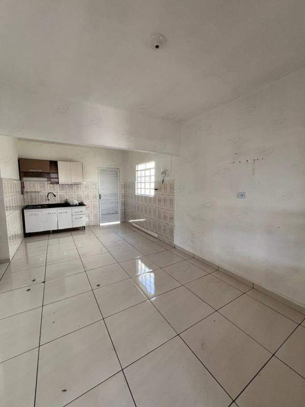 Casa à venda no Ginásio: 