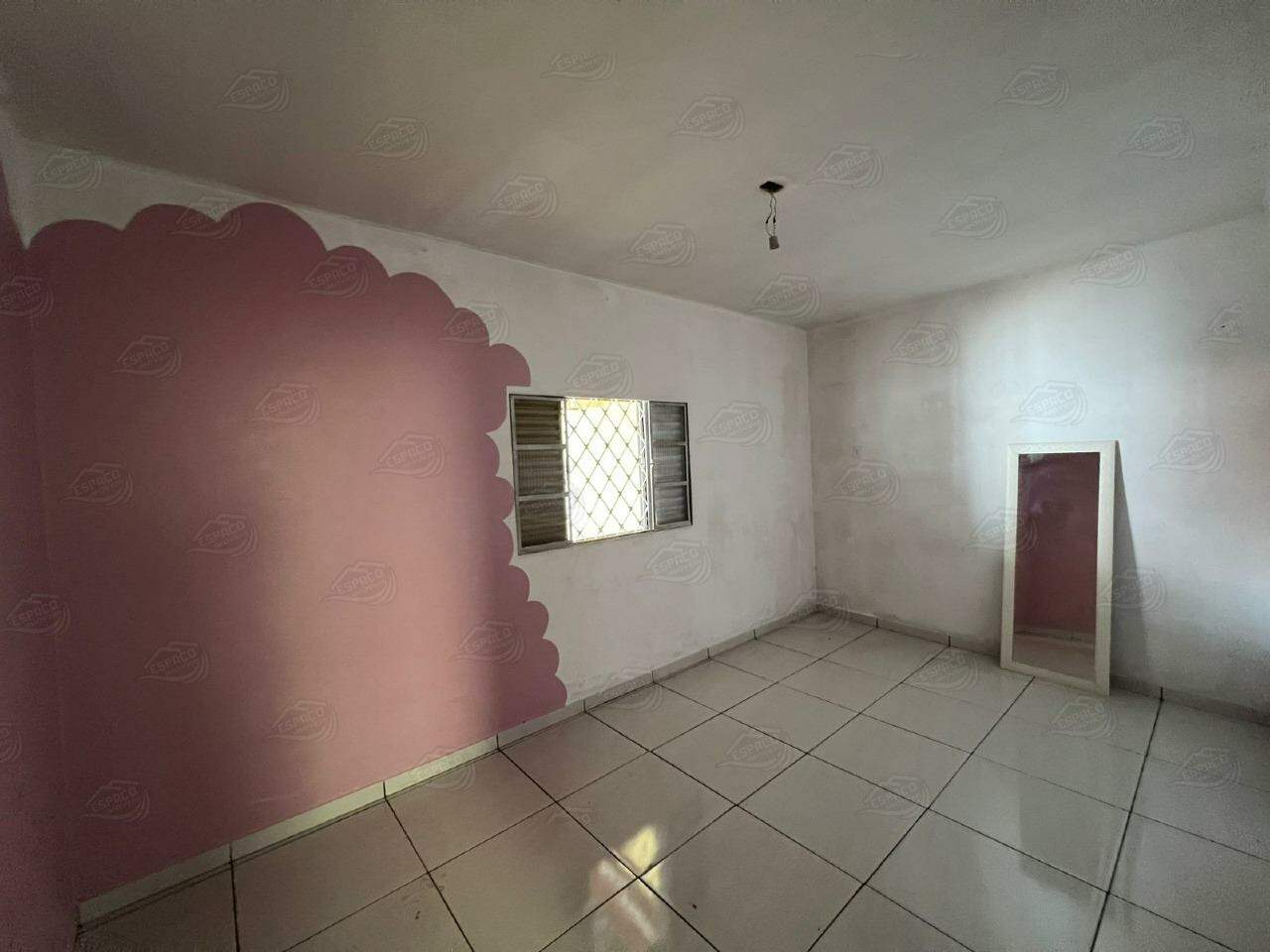 Casa à venda no Ginásio: 