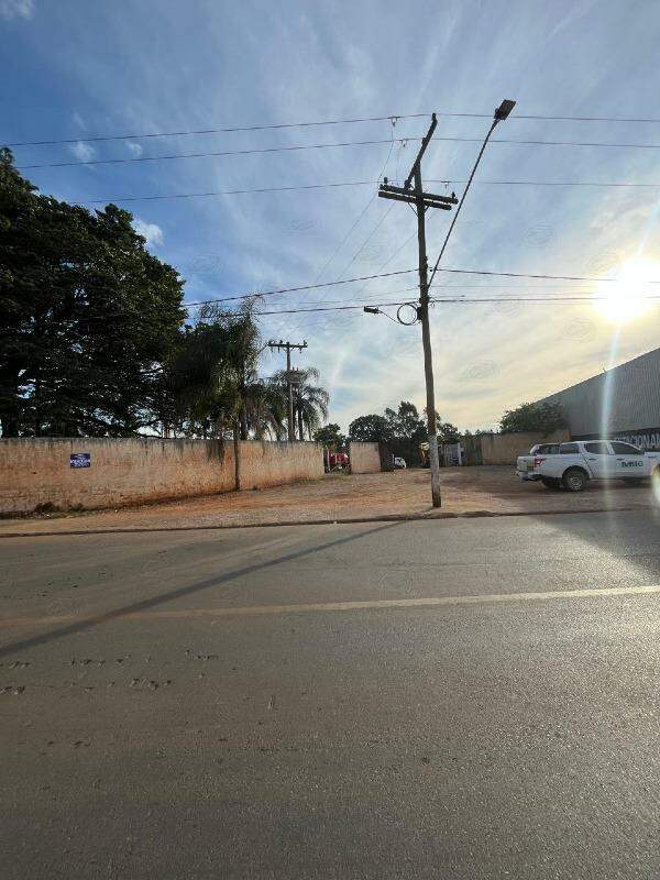 Barracão à venda no Jardim Pauliceia: 