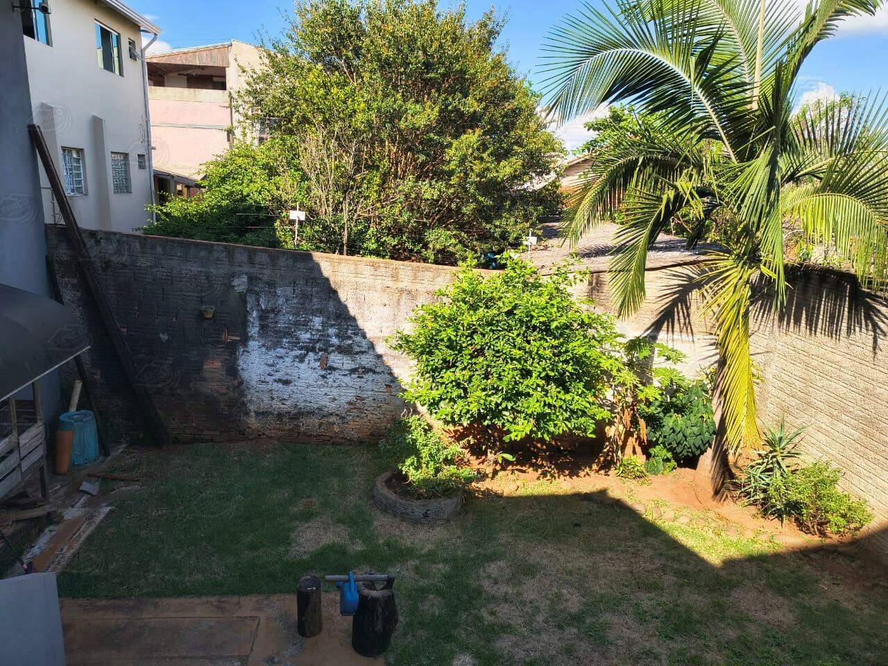 Casa à venda no Centro: quintal