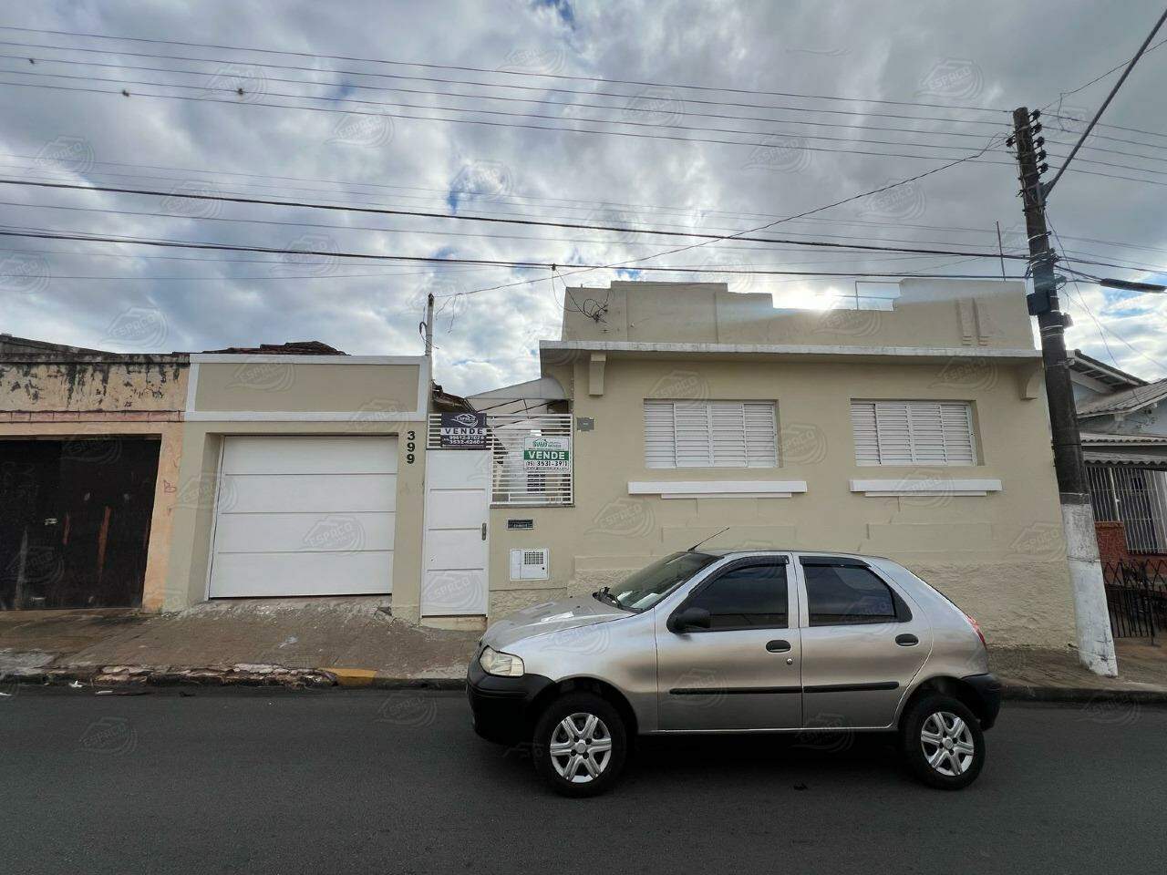 Casa à venda no Centro: 