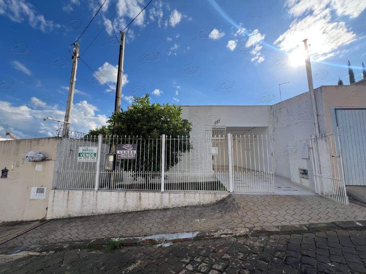 Casa à venda no Centro: 