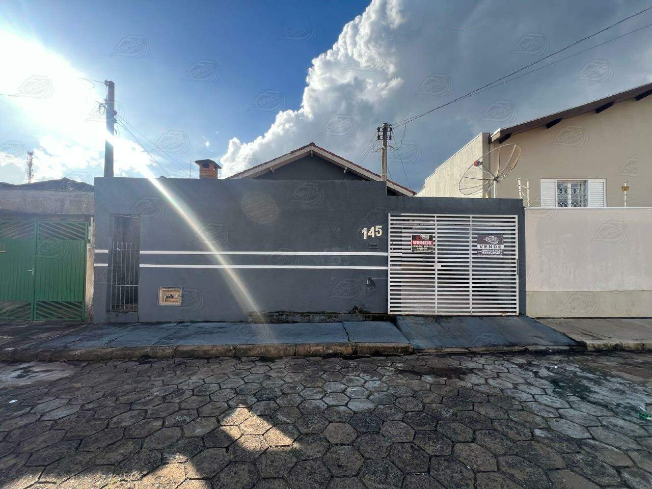 Casa à venda no Ginásio: 