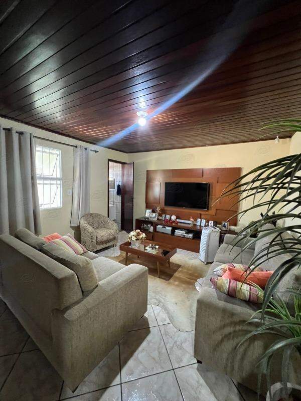 Casa à venda no Brauna: 