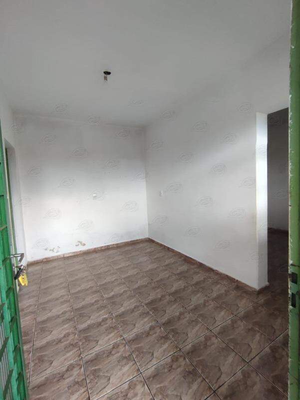 Casa para aluguel no Ginásio: 