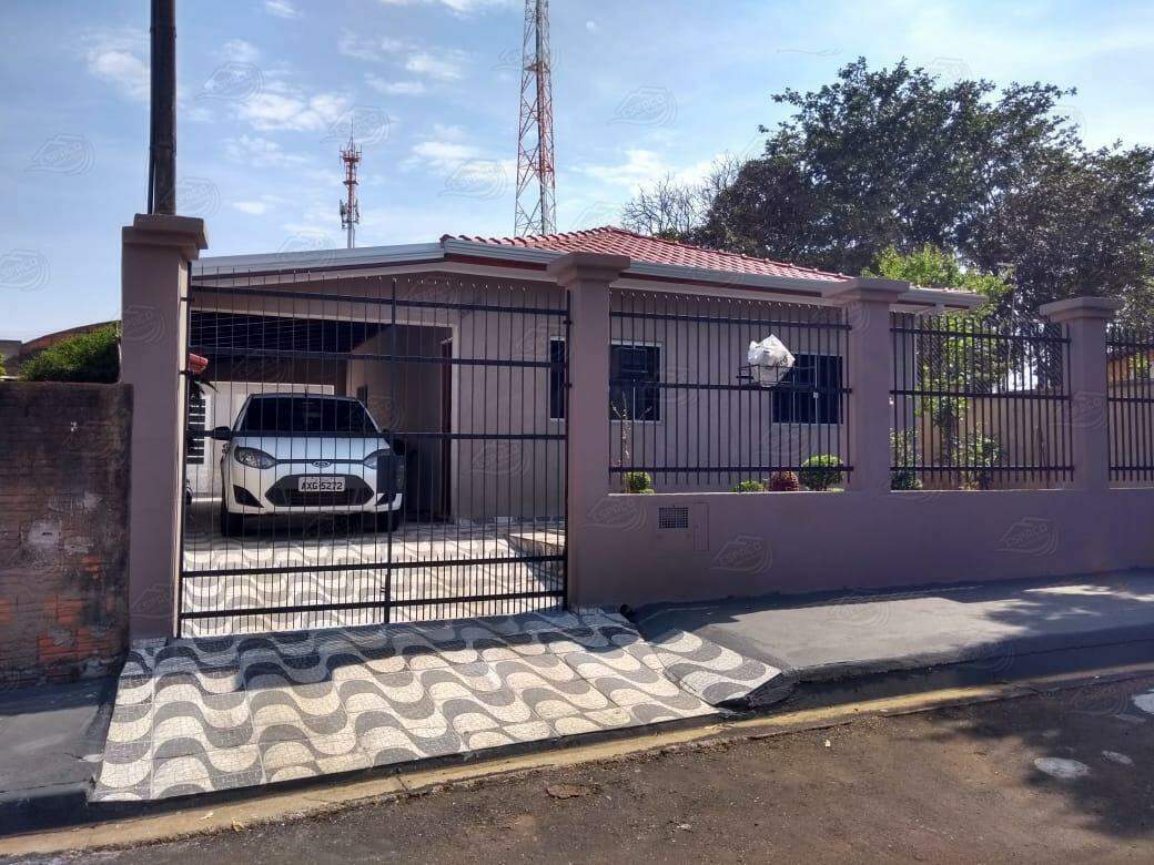Casa à venda no Jardim Comodoro: 