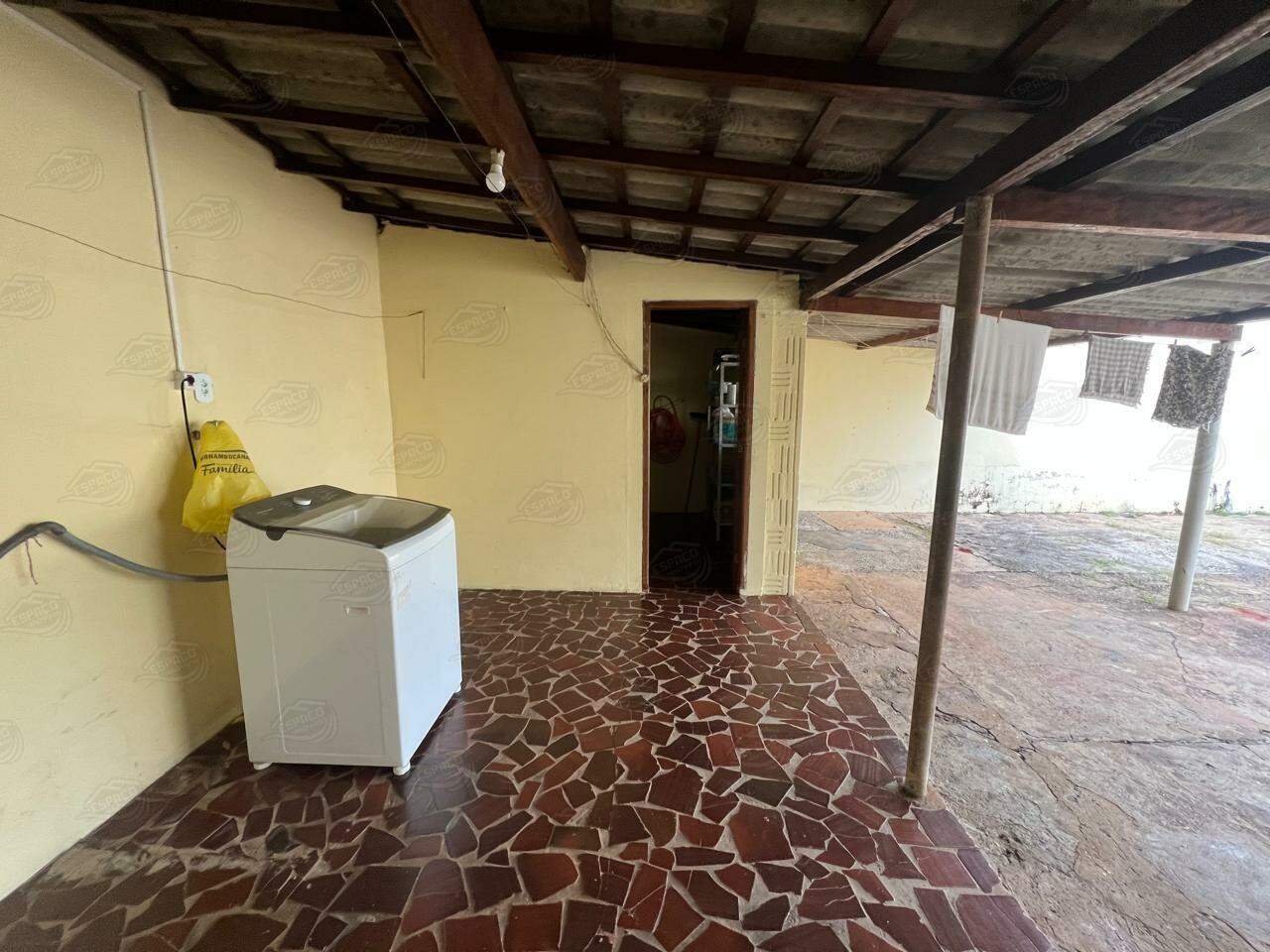 Casa à venda no Tonico Adolfo: 