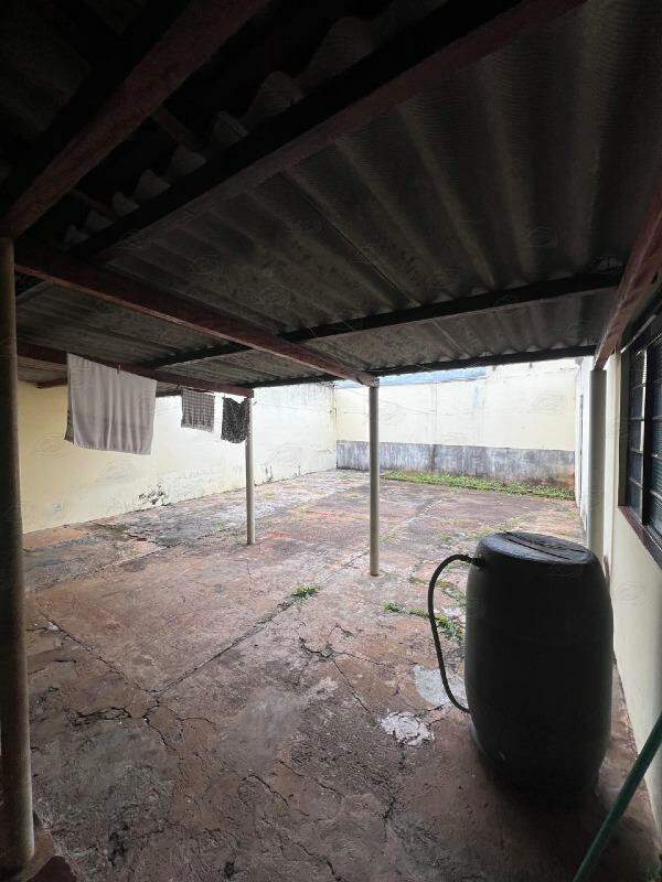 Casa à venda no Tonico Adolfo: 